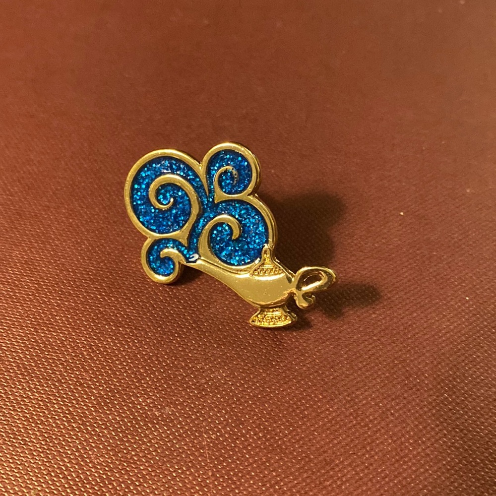 Aladdin’s Lamp Pin